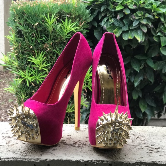 Shoes - 🛍 NEW HEELS AND DEALS